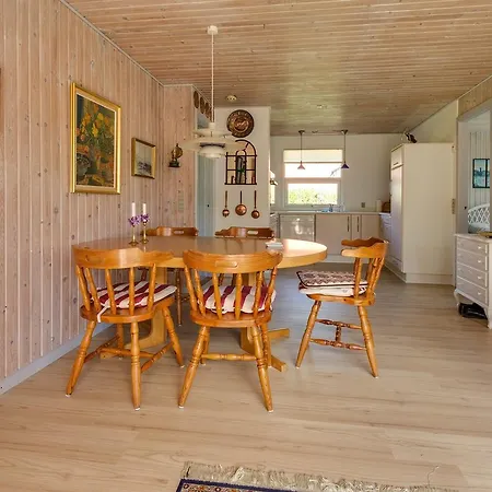 Tatil Evi Three-bedroom Holiday In *