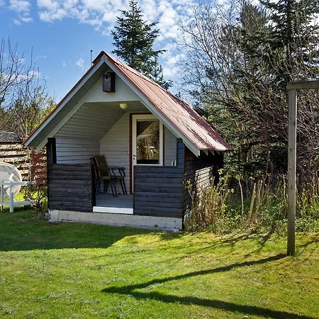 Tatil Evi Three-bedroom Holiday In Hals